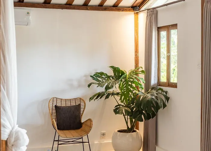5 Bedroom Entire In Berawa Canggu *