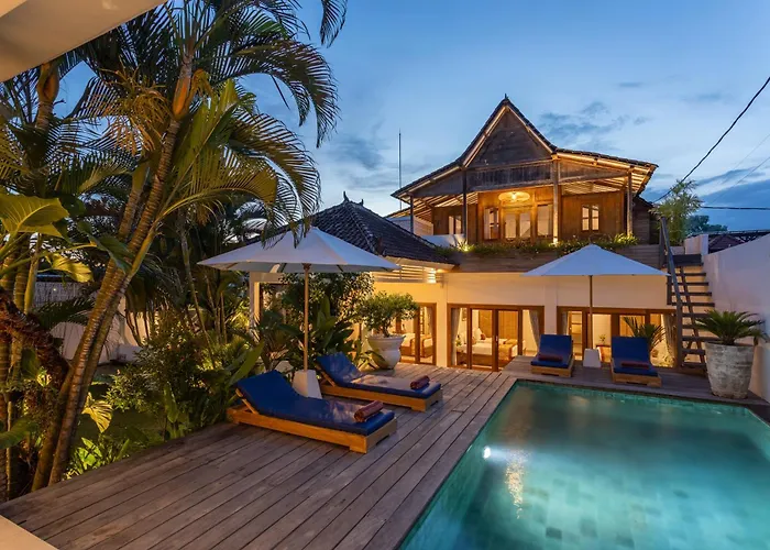 5 Bedroom Entire In Berawa Canggu *