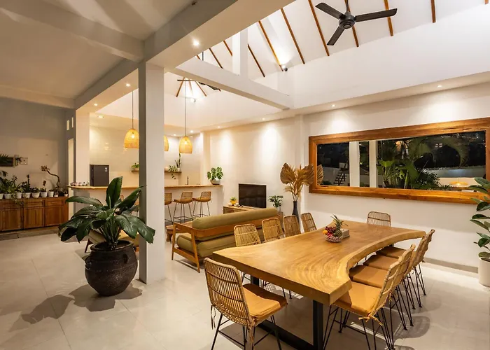 别墅 5 Bedroom Entire In Berawa Canggu *