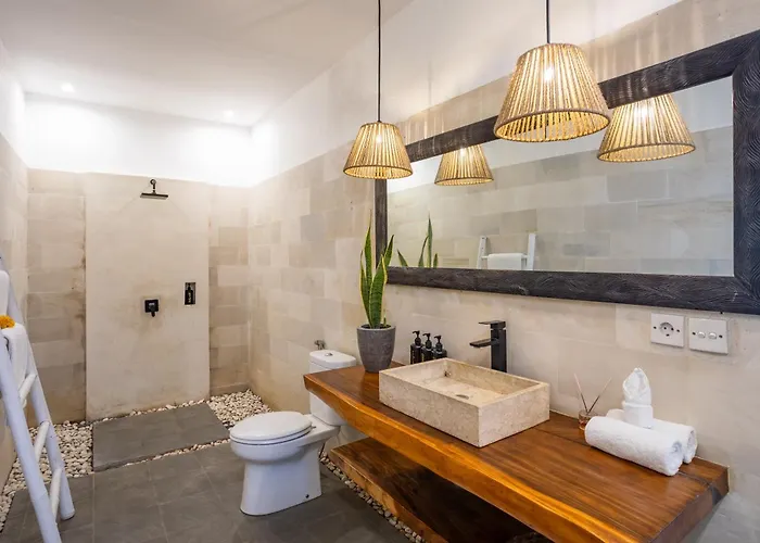 别墅 5 Bedroom Entire In Berawa Canggu